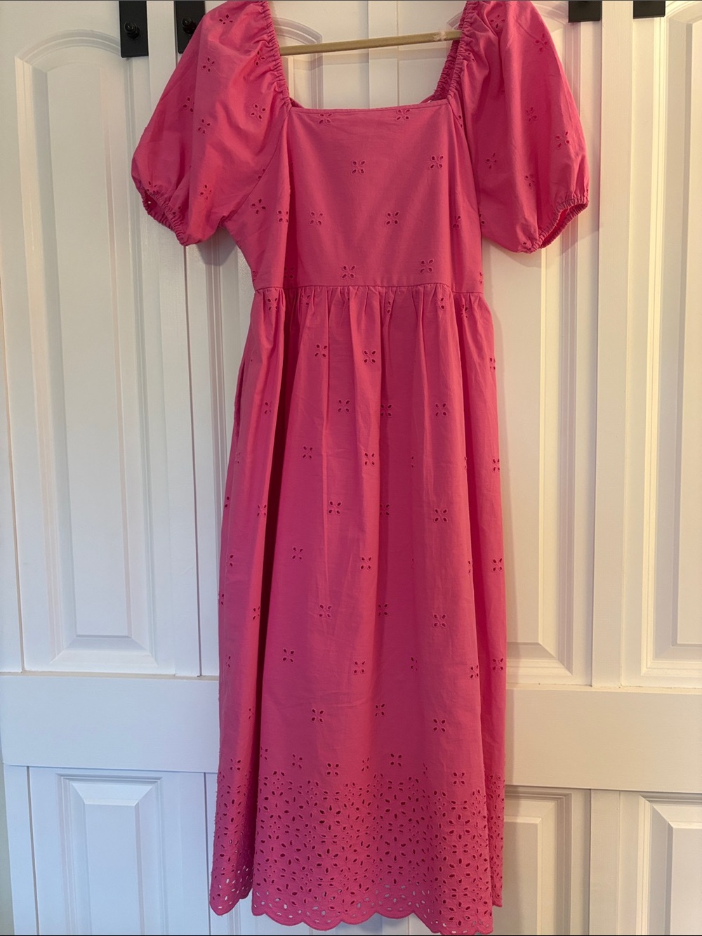 Womens Pink Eyelet Puff-Sleeve Dress